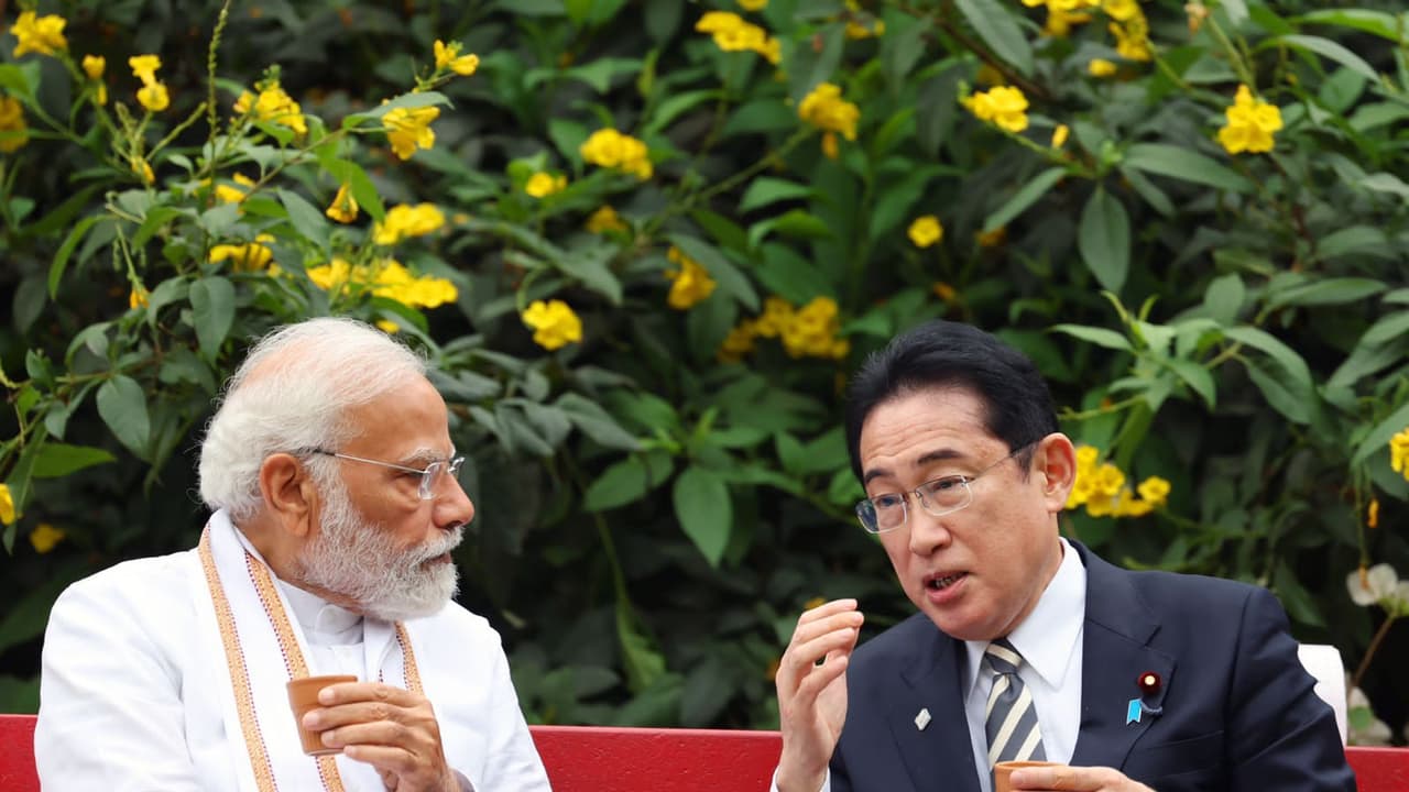 PM Modi, Fumio Kishida,