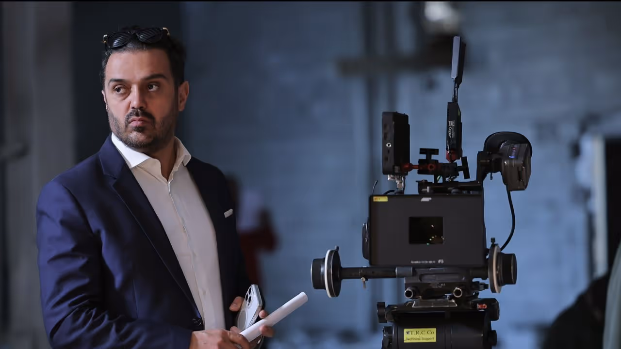 Dental surgeon and implantology expert 