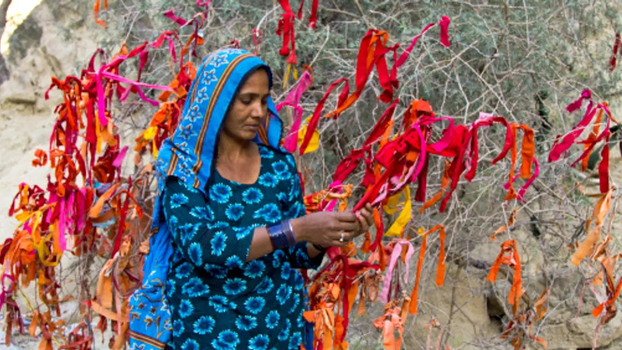pakistan news 50 Hindus convert to Islam in Pakistans Sindh province pakistan news 50 Hindus convert to Islam in Pakistans Sindh province