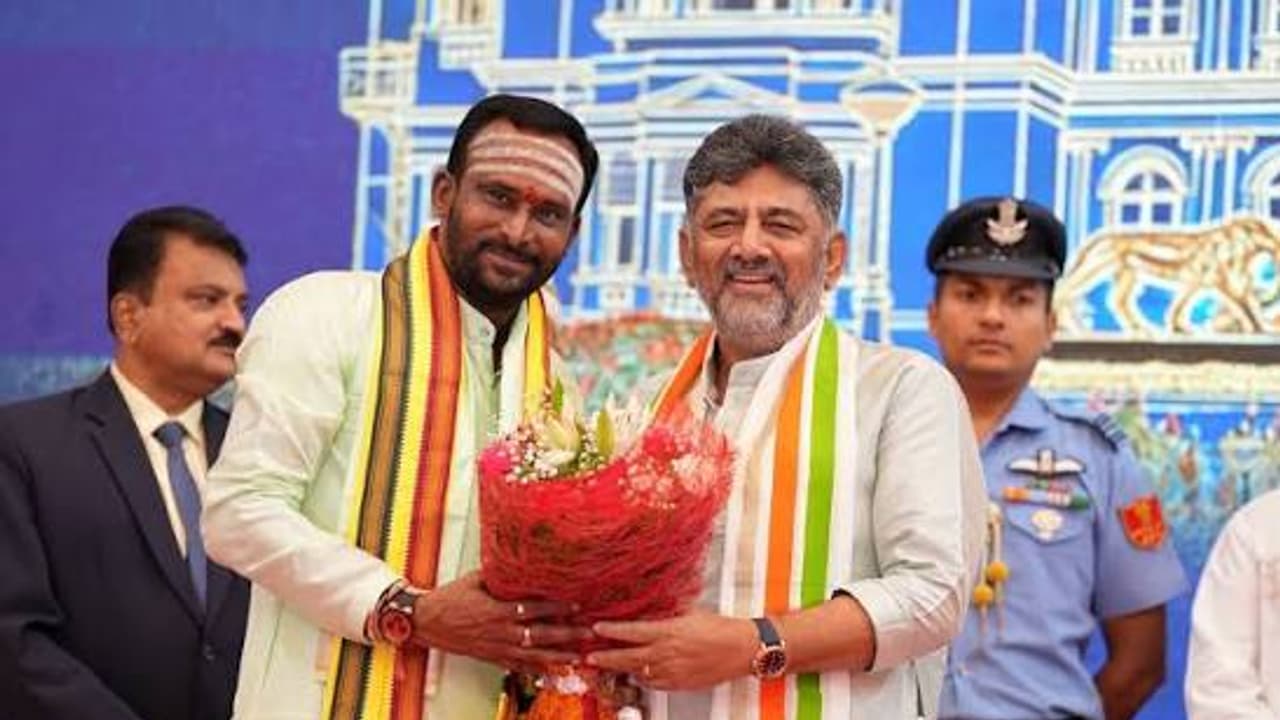 vijayanand kashappanavar vijayanand kashappanavar