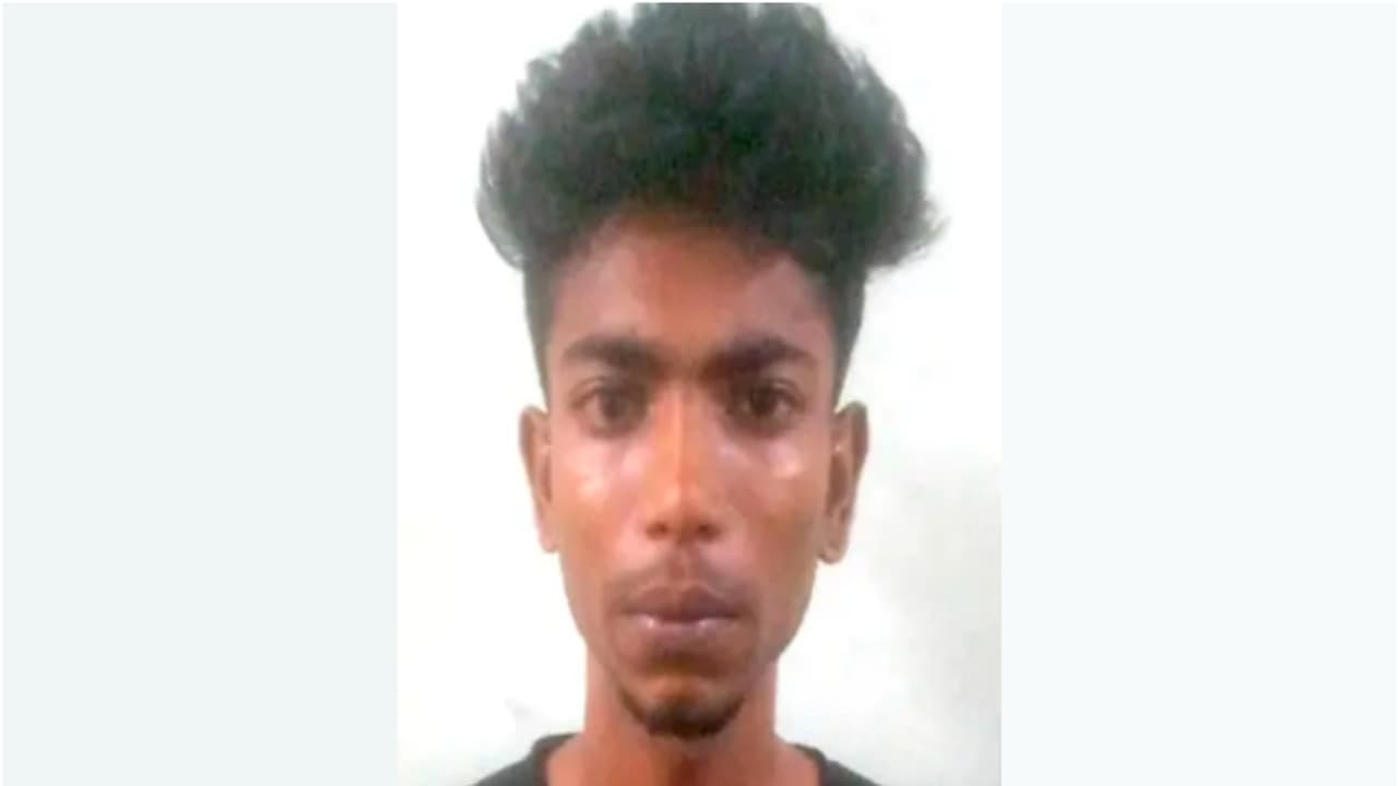 baby's gold chain snatched