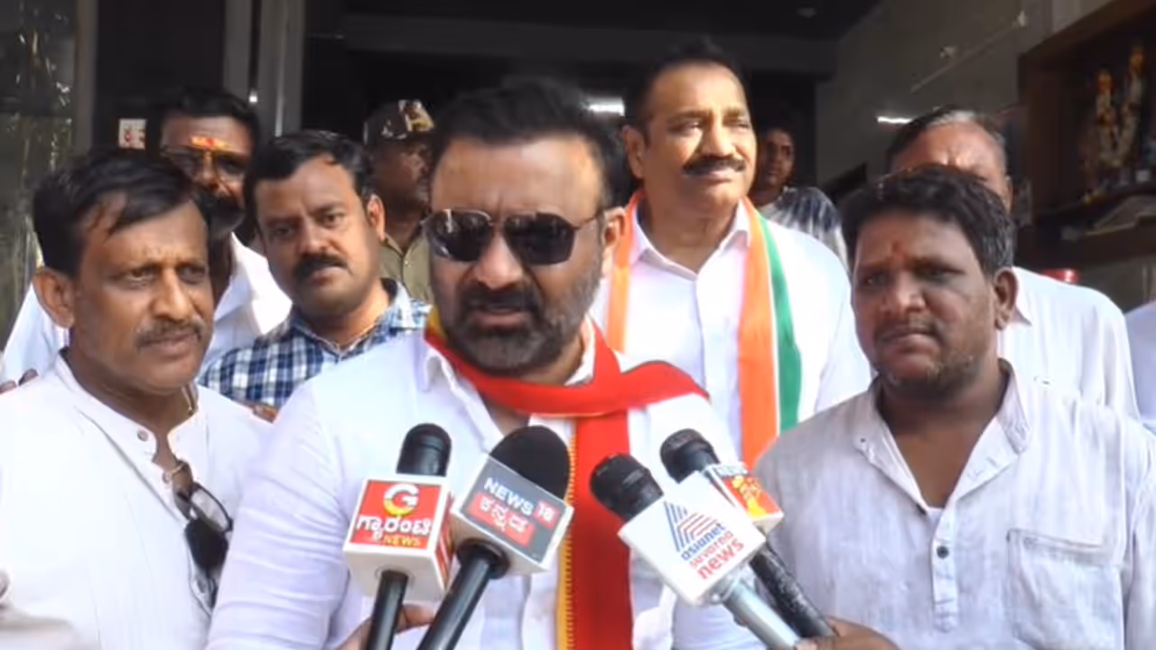 Ballari Banner controfversy minister santosh Lad slams bjp Ballari Banner controfversy minister santosh Lad slams bjp