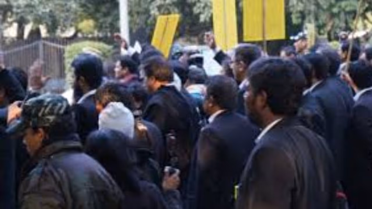 Ernakulam District Court Lawyers Boycott Ernakulam District Court Lawyers Boycott