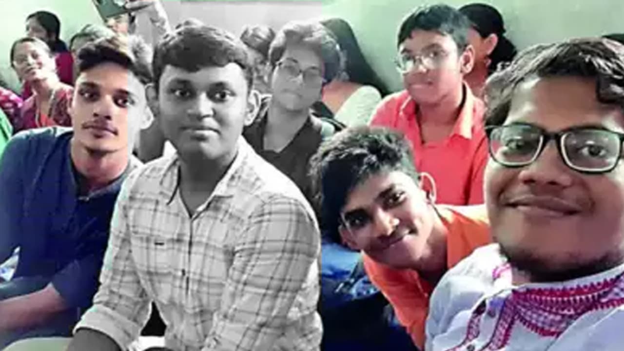 I am not gay Jadavpur University 