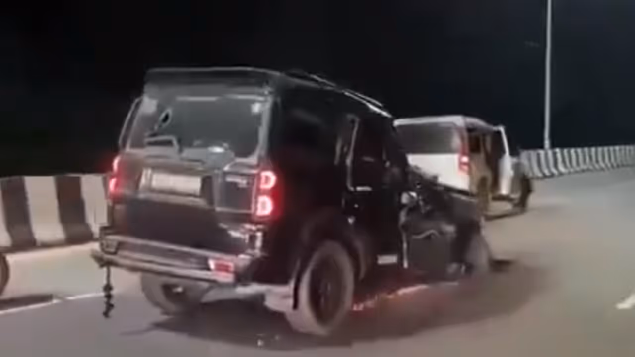 Caught On Camera | Scorpio Hits Minor, Flees On Damaged Tyre: Assam Hit And Run Video Goes Viral (WATCH) Caught On Camera | Scorpio Hits Minor, Flees On Damaged Tyre: Assam Hit And Run Video Goes Viral (WATCH)