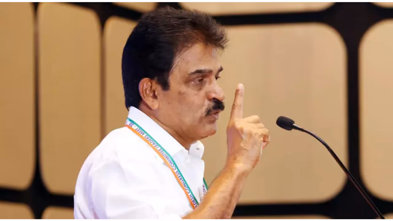 kc venugopal against rss mouthpiece