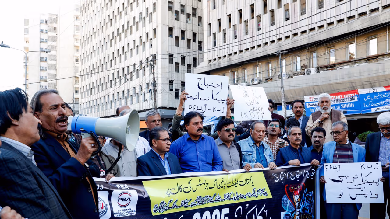 Pakistan journalists