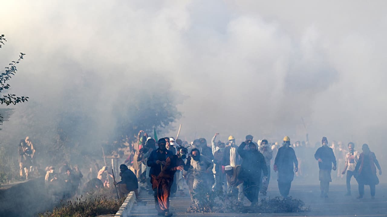 Pakistan on fire as Imran Khan supporters protest 6 killed bsm