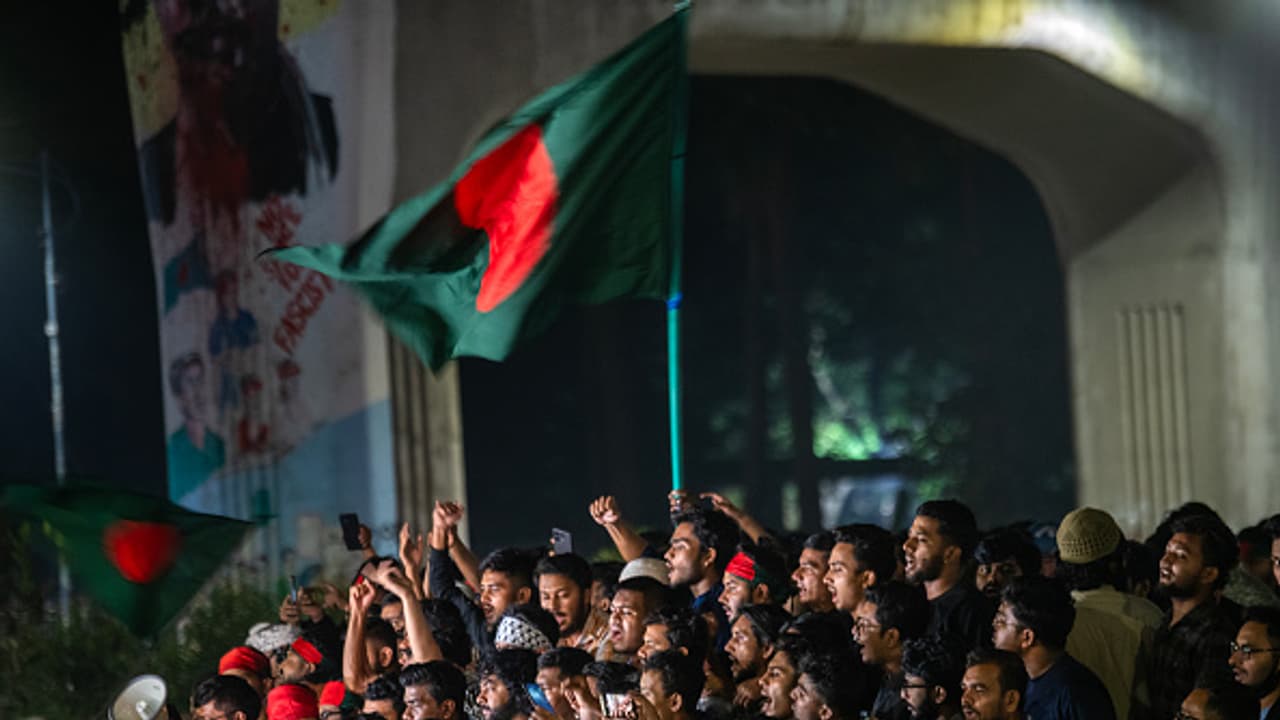 Bangladesh ex army personnel march in Dhaka demand occupation of Kolkata bsm Bangladesh ex army personnel march in Dhaka demand occupation of Kolkata bsm