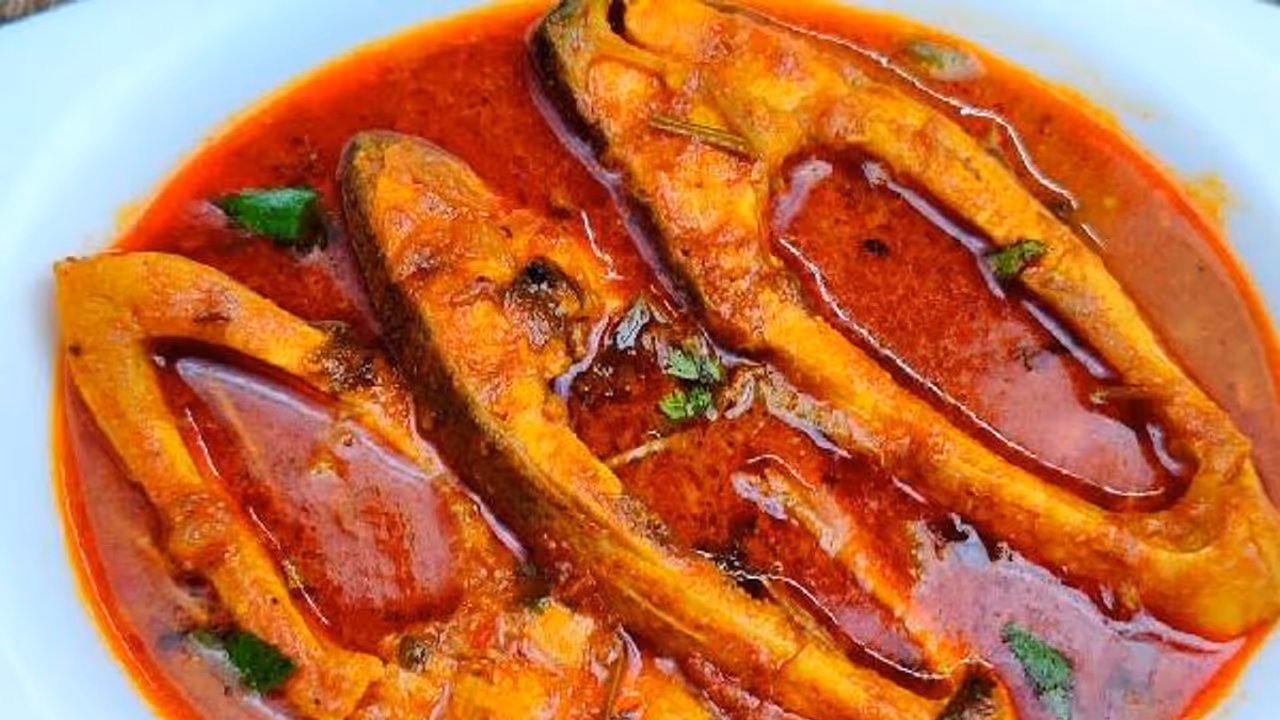 meen kulambu fish gravy