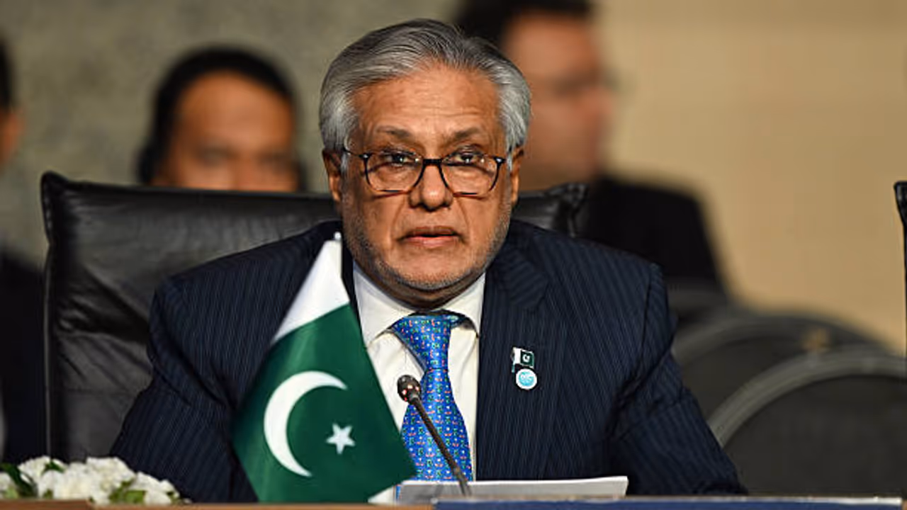 Pakistan Ishaq Dar