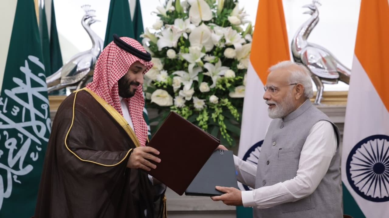 Mohammed bin Salman of Saudi Arabia met pm narendra modi Mohammed bin Salman of Saudi Arabia met pm narendra modi