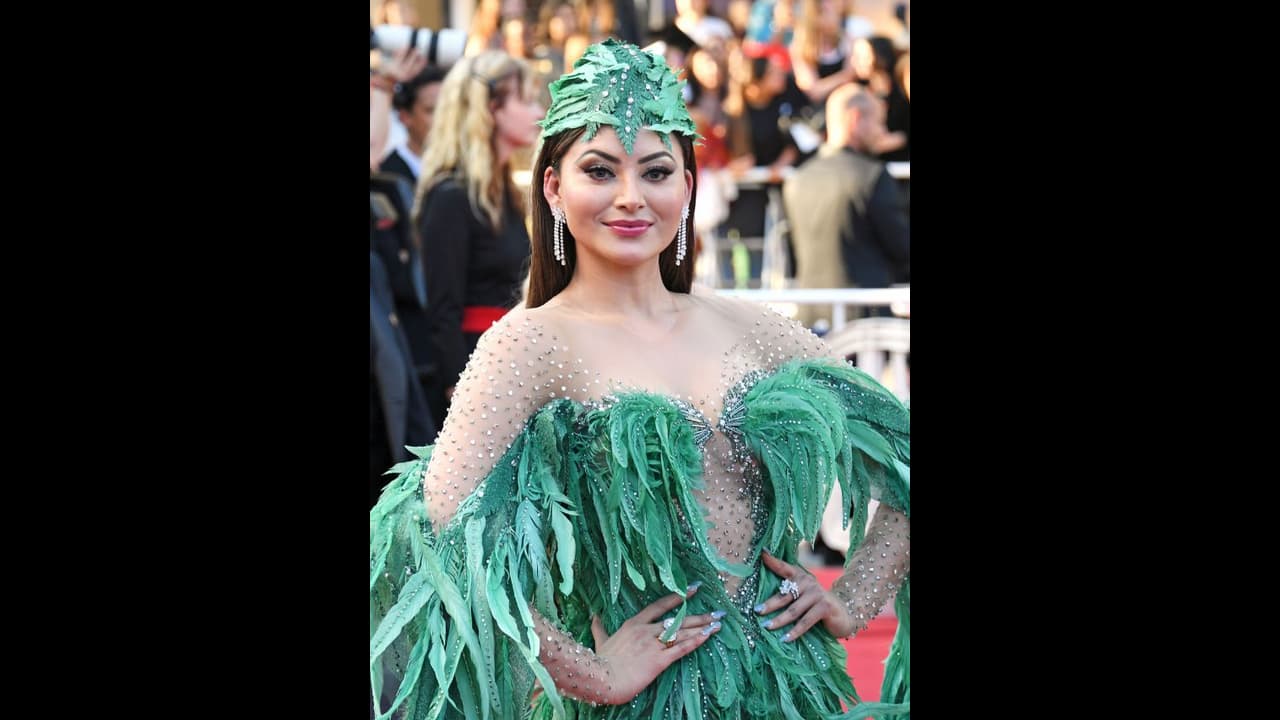 urvashi rautela urvashi rautela