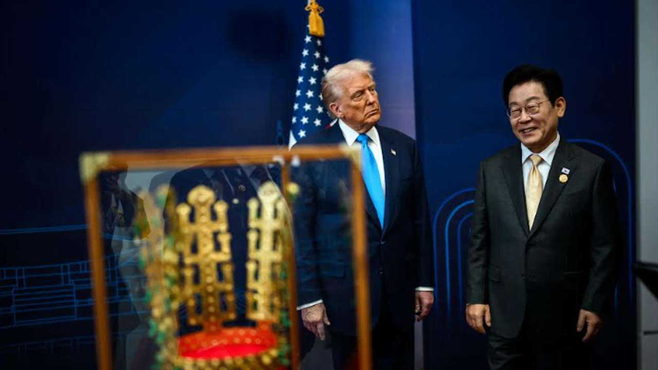 President Donald Trump presented with a replica of a Golden Crown from the Silla Kingdom by South Korean President Lee Jae Myung President Donald Trump presented with a replica of a Golden Crown from the Silla Kingdom by South Korean President Lee Jae Myung