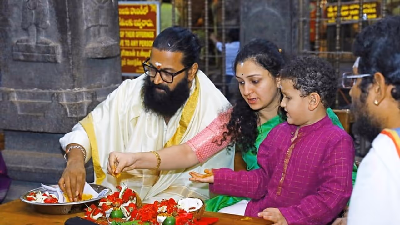  Rishab Shetty and Pragathi Shetty