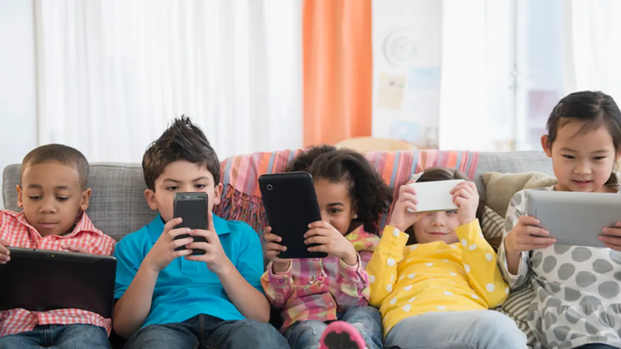 Study Says Kids Under 13 Should Not Use Smartphones