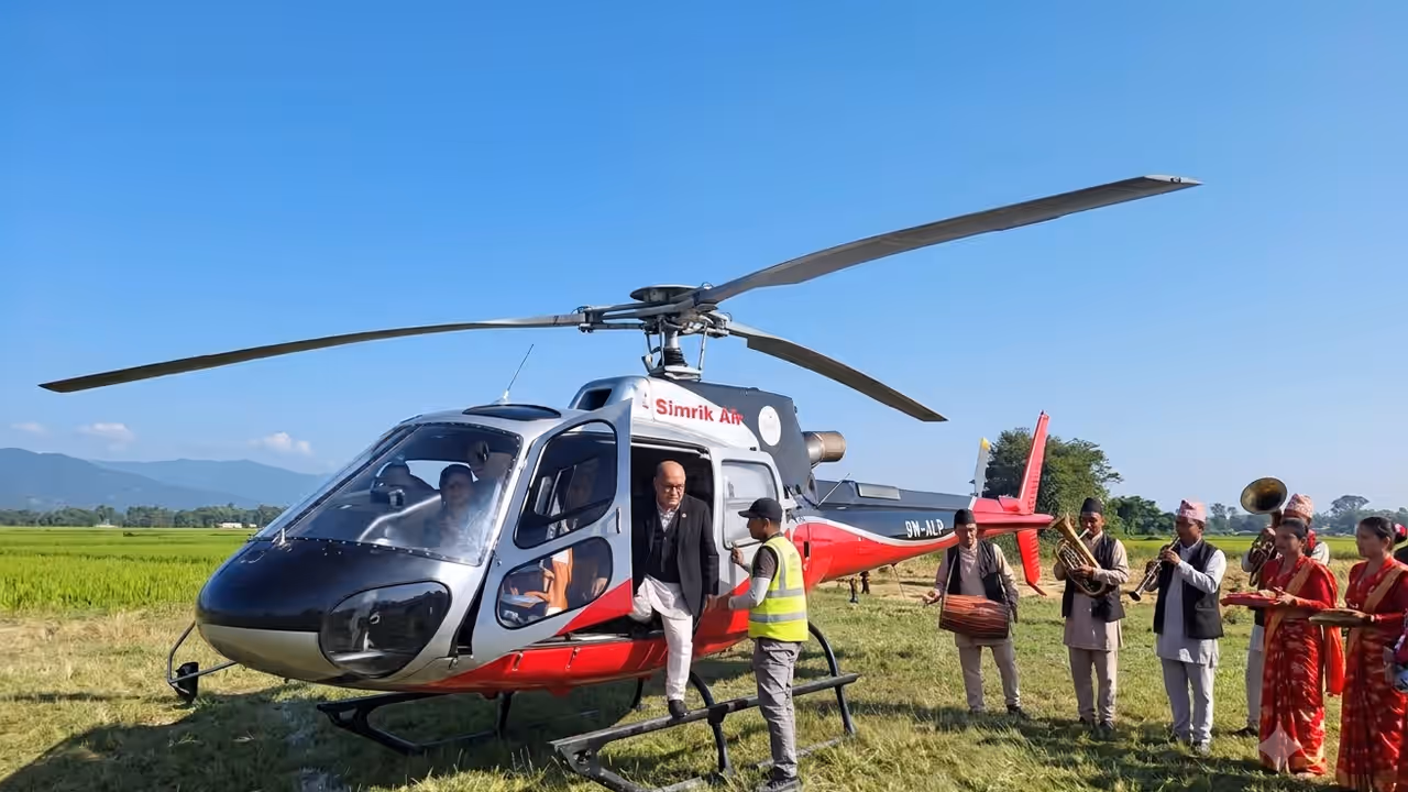 Man hires helicopter Man hires helicopter