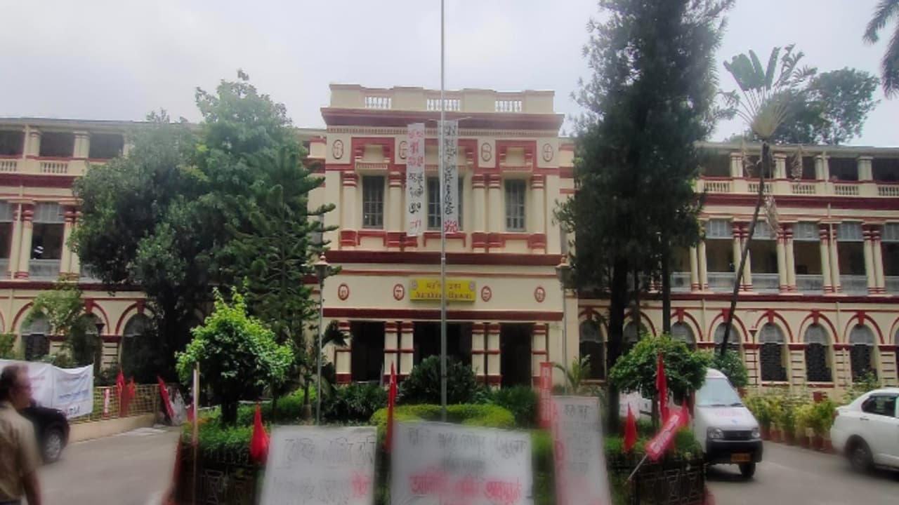 jadavpur university jadavpur university
