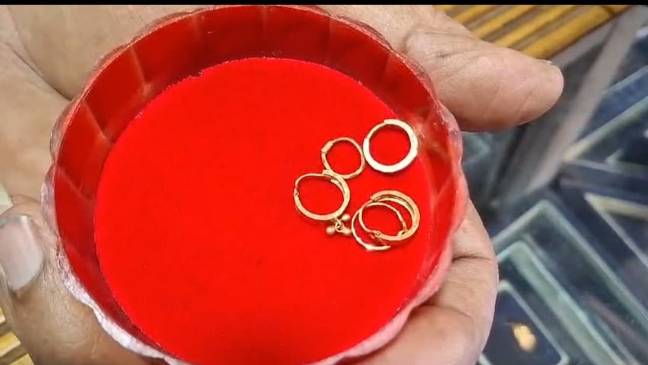 Gold theft siuri Gold theft siuri