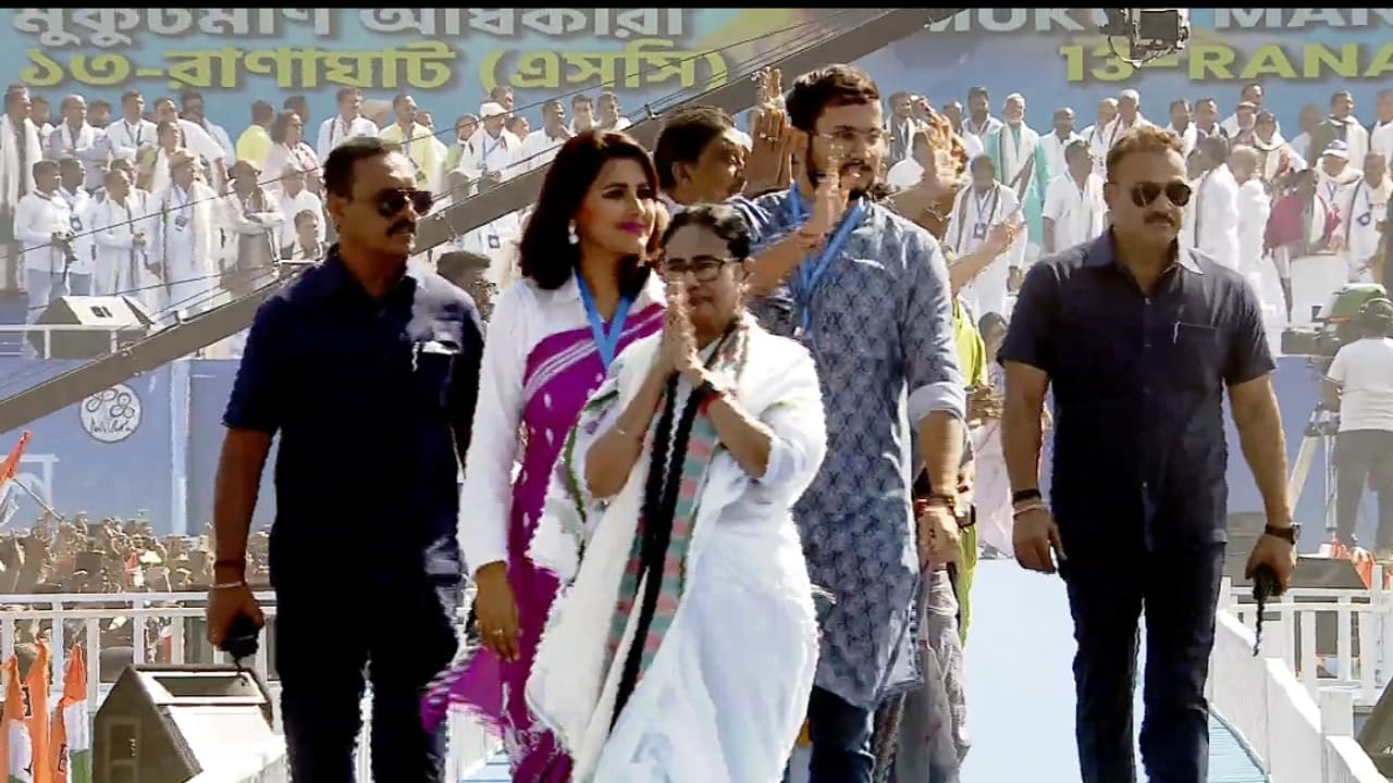 TMC leader Mamata walking ramp in public meeting at brigade with 42 candidates ls elections Name read Abhishek Banerjee bsm