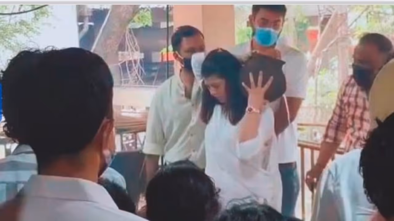 tejswini pandit tejswini pandit