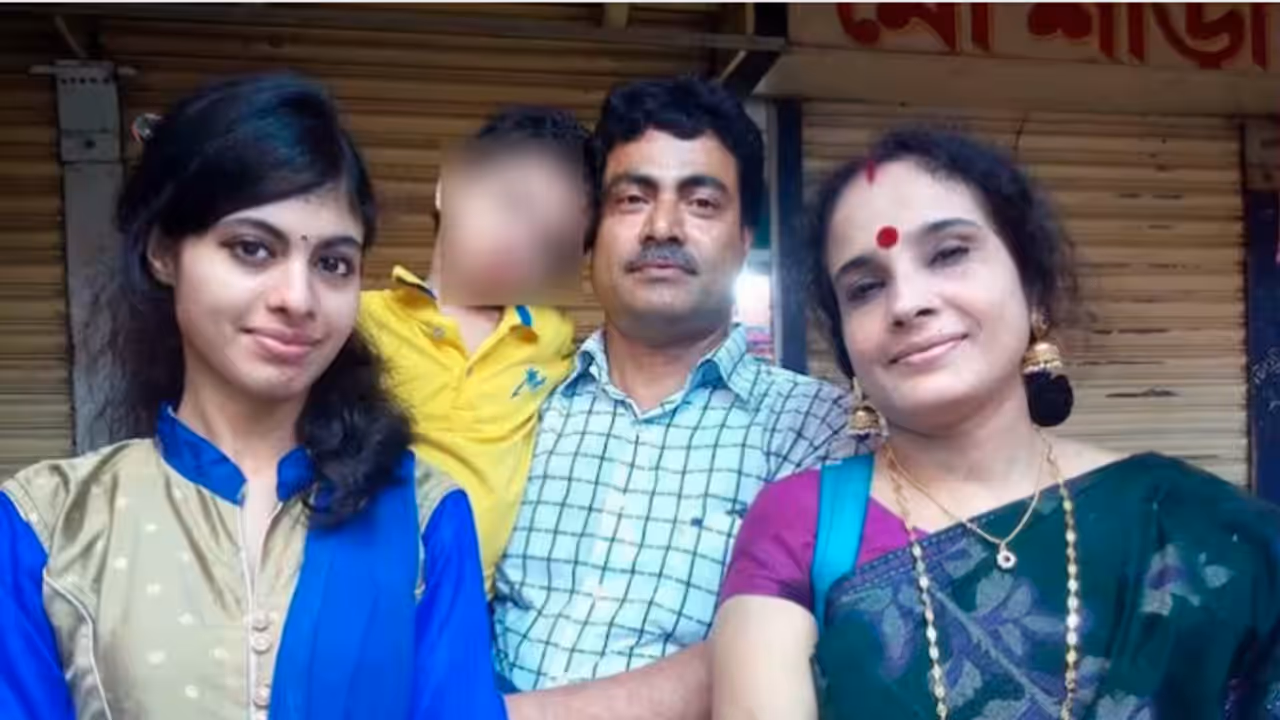 Bangladesh Shock: Retired Hindu Teacher, Wife and Two Children Found Dead at Home Bangladesh Shock: Retired Hindu Teacher, Wife and Two Children Found Dead at Home