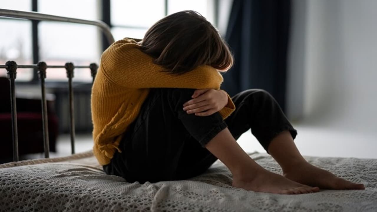 Minor girl raped by her mothers friend in ghaziabad Uttarpradesh Minor girl raped by her mothers friend in ghaziabad Uttarpradesh