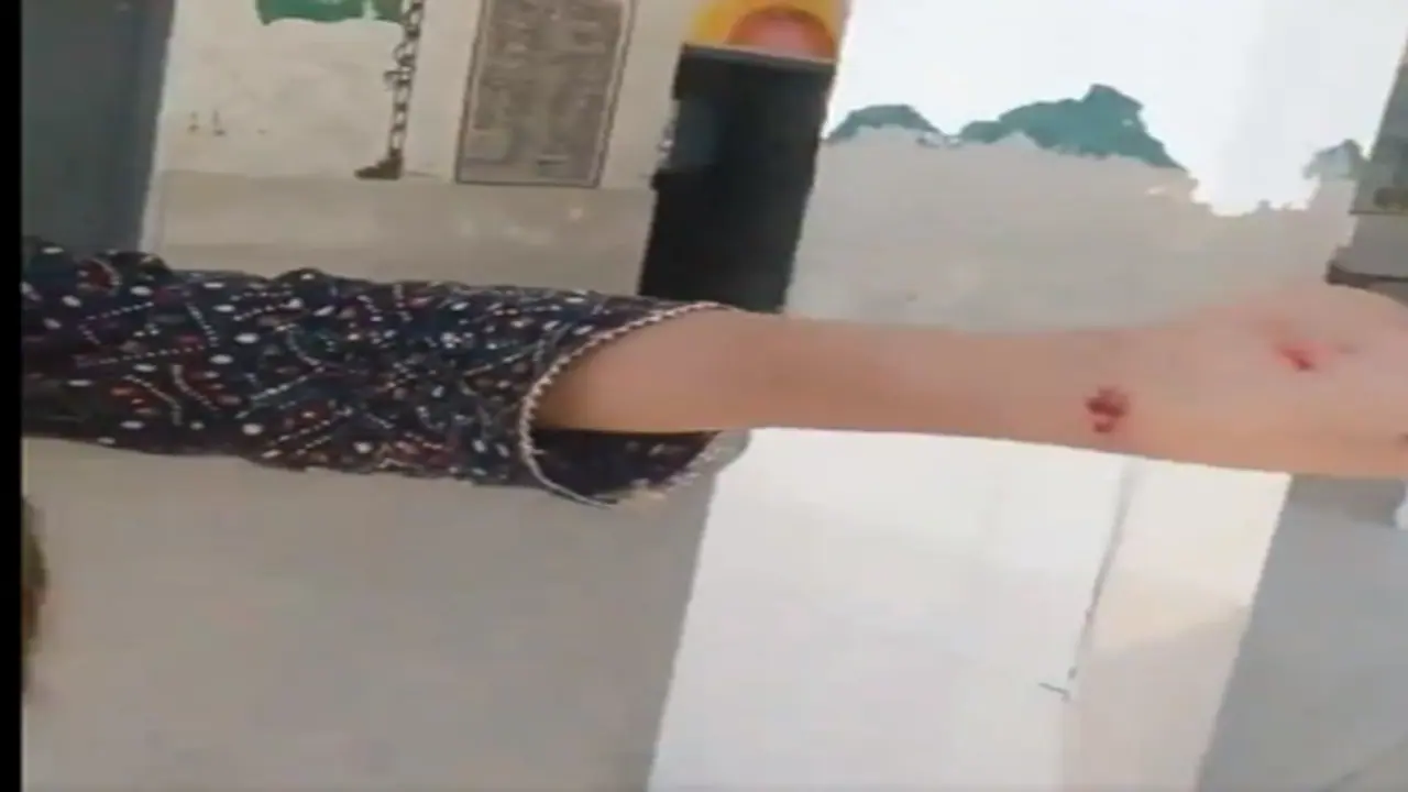 Head Mistress doing facial in school video viral on social media Head Mistress doing facial in school video viral on social media