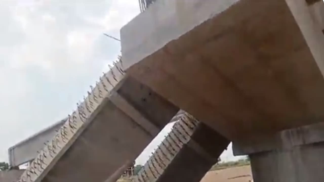 The bridge collapsed with a strong wind in Telangana The bridge collapsed with a strong wind in Telangana