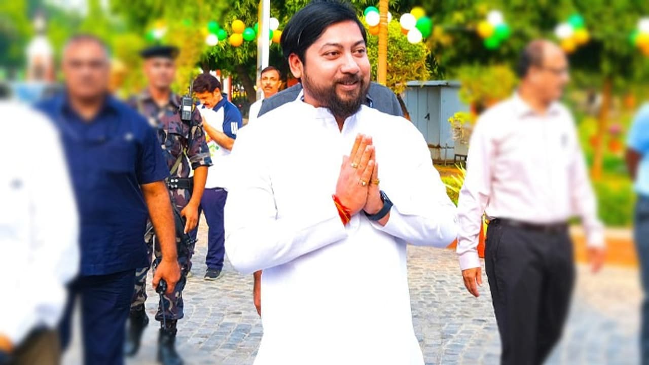 Nisith Pramanik, Nisith Pramanik,