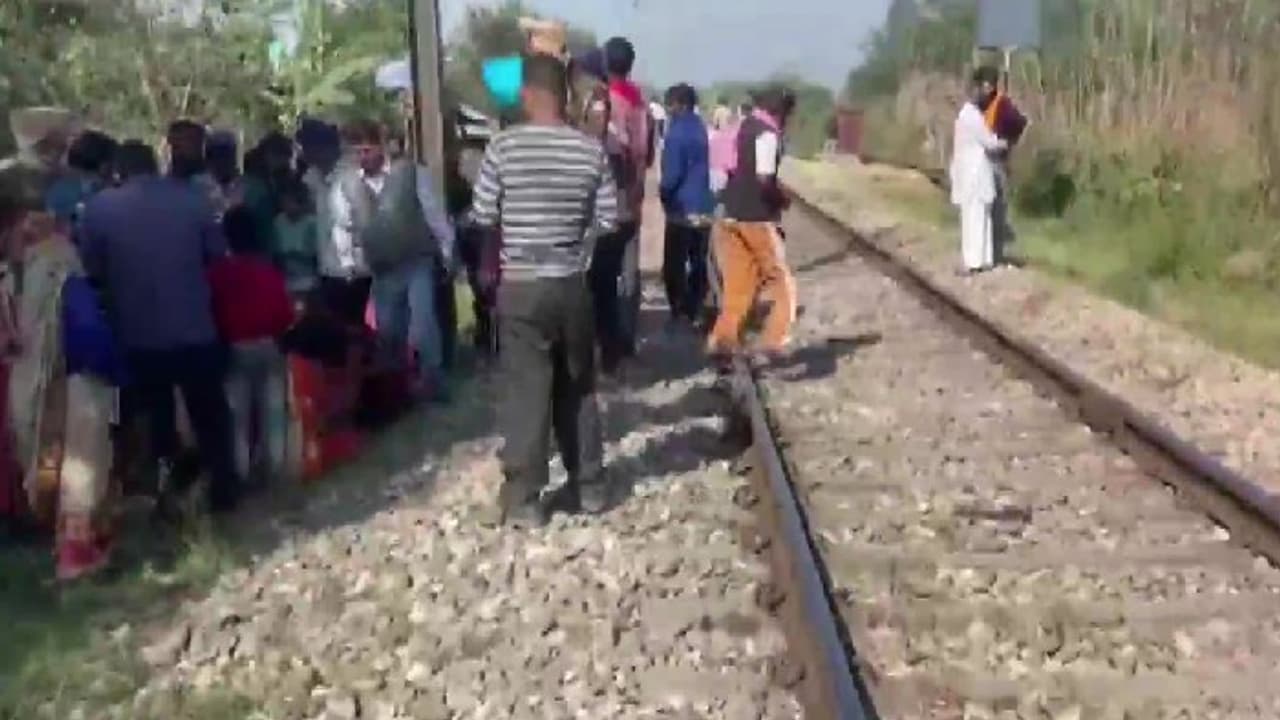 Kirtarpur Sahib, Punjab Three children dead, one injured in a train accident