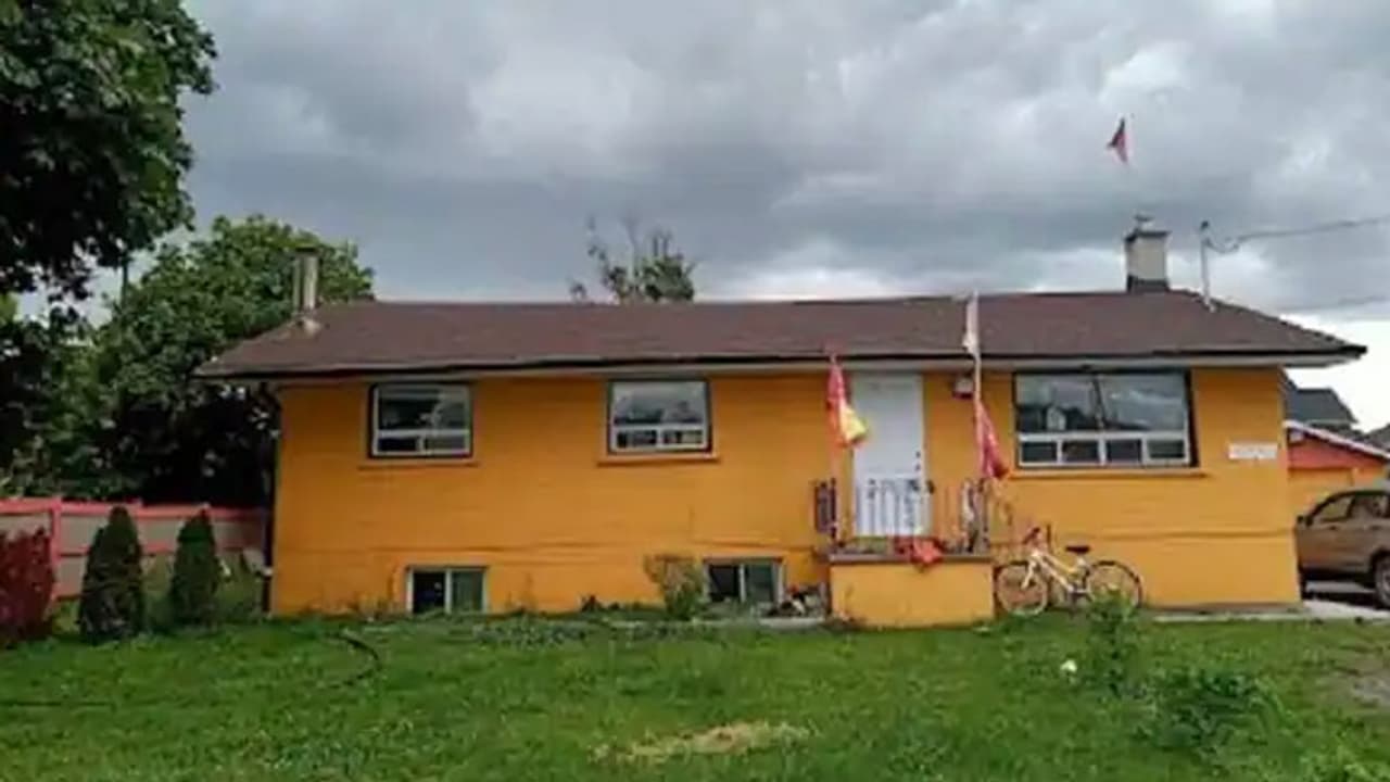 anti India graffiti anti India graffiti