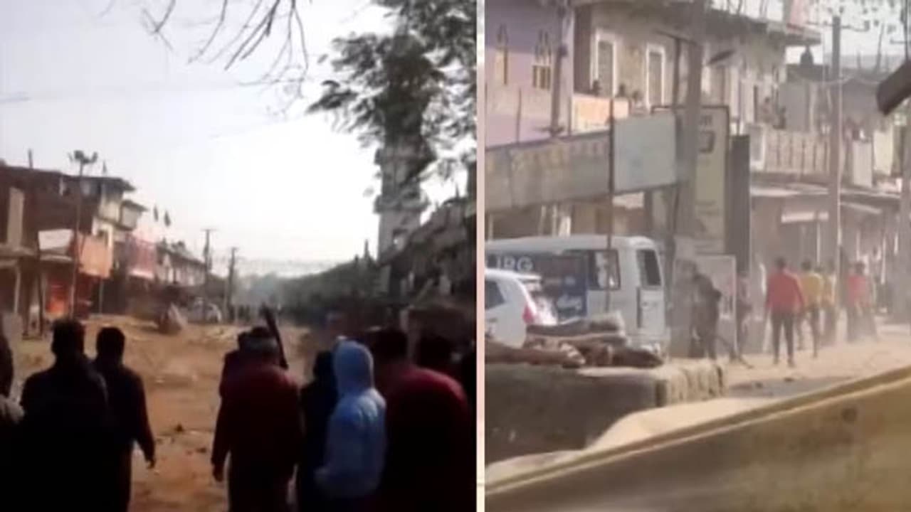 section 144 imposed in palamu after clash between two communities burnt shops and internet off in jharkhand section 144 imposed in palamu after clash between two communities burnt shops and internet off in jharkhand