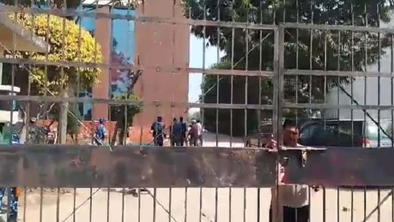 ED raids UP ED raids UP