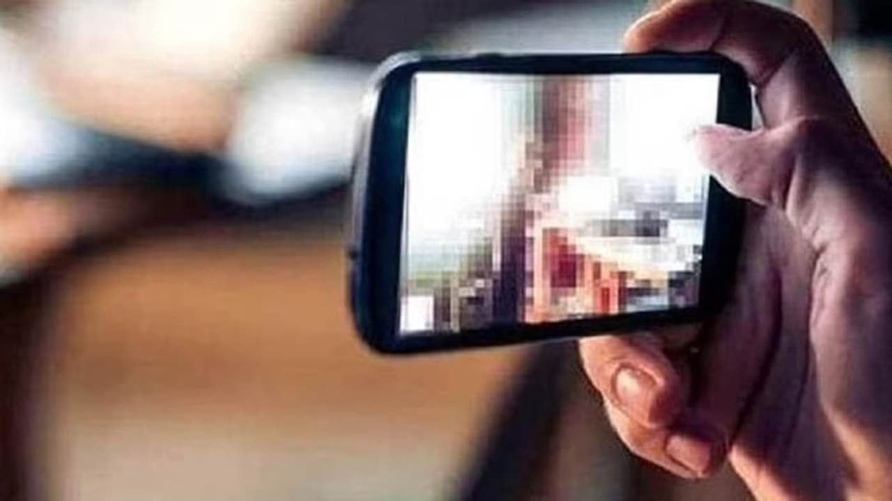 Man blackmails woman judge with her morphed pics for demands Rs 20 lakh in jaipur Man blackmails woman judge with her morphed pics for demands Rs 20 lakh in jaipur