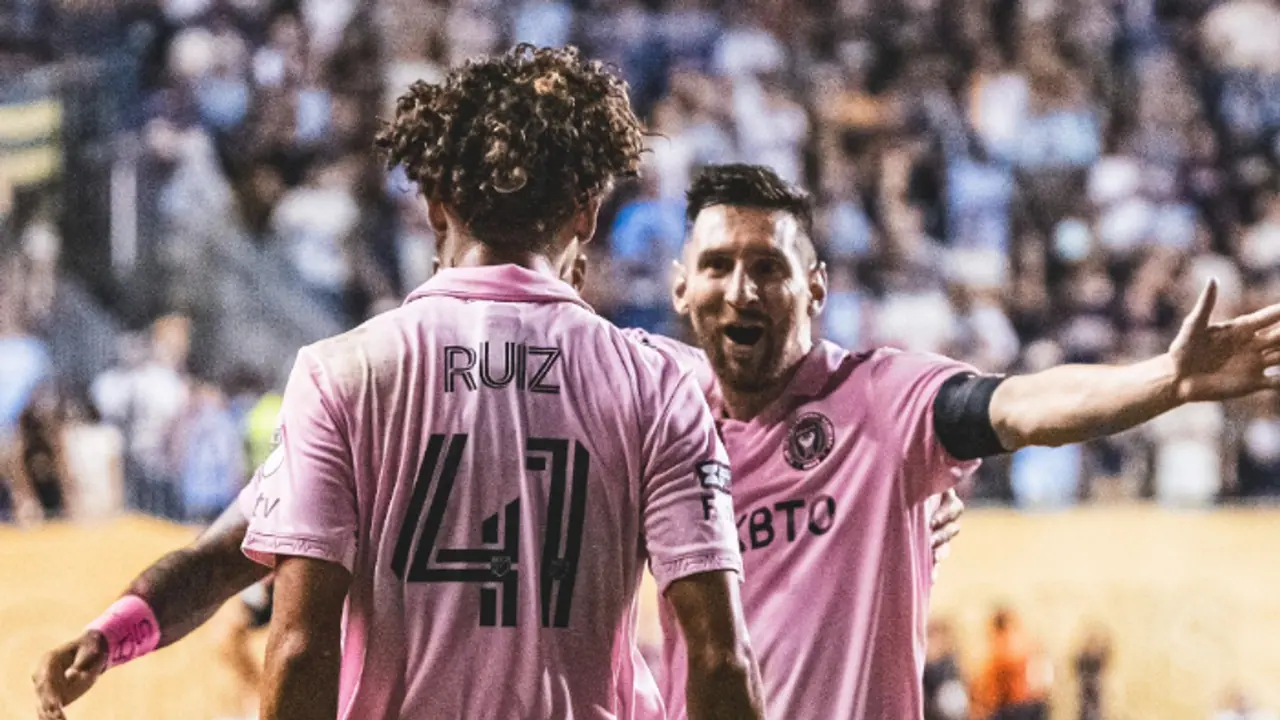 Lionel Messi Lionel Messi