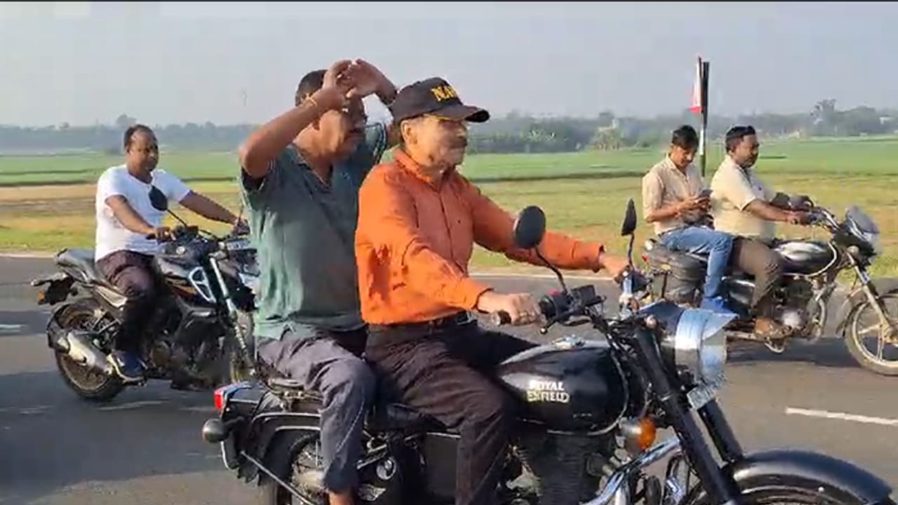 Video of Adhir Chowdhury bike riding in Baharampur goes viral rode an Enfield bike without helmet bsm Video of Adhir Chowdhury bike riding in Baharampur goes viral rode an Enfield bike without helmet bsm