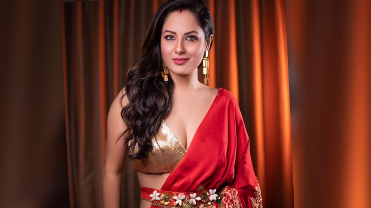 Gas pipe burst fire at actress Pooja Banerjees house bsm Gas pipe burst fire at actress Pooja Banerjees house bsm