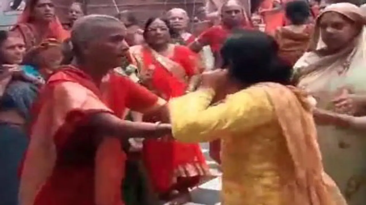 other community woman dirty act in shiva temple other community woman dirty act in shiva temple