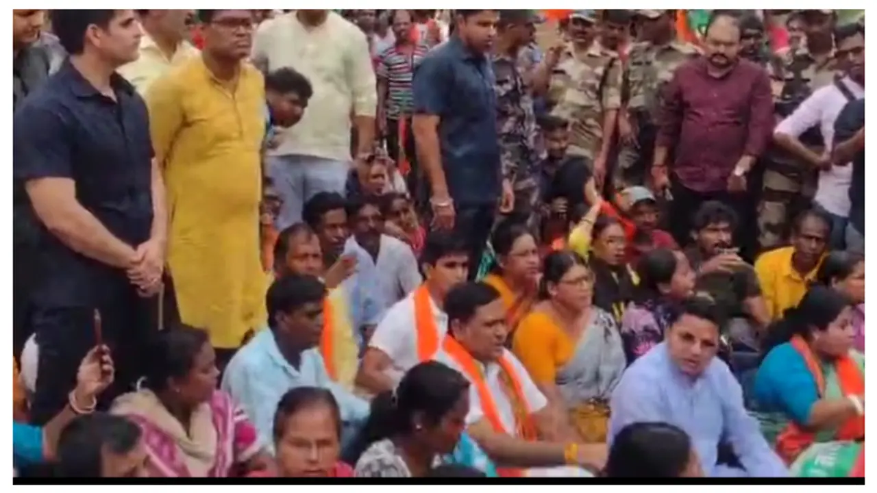 BJP leader Sukanta Majumdar stands with Jayanagar minor victim family criticizes CM Mamata Banerjee bsm BJP leader Sukanta Majumdar stands with Jayanagar minor victim family criticizes CM Mamata Banerjee bsm