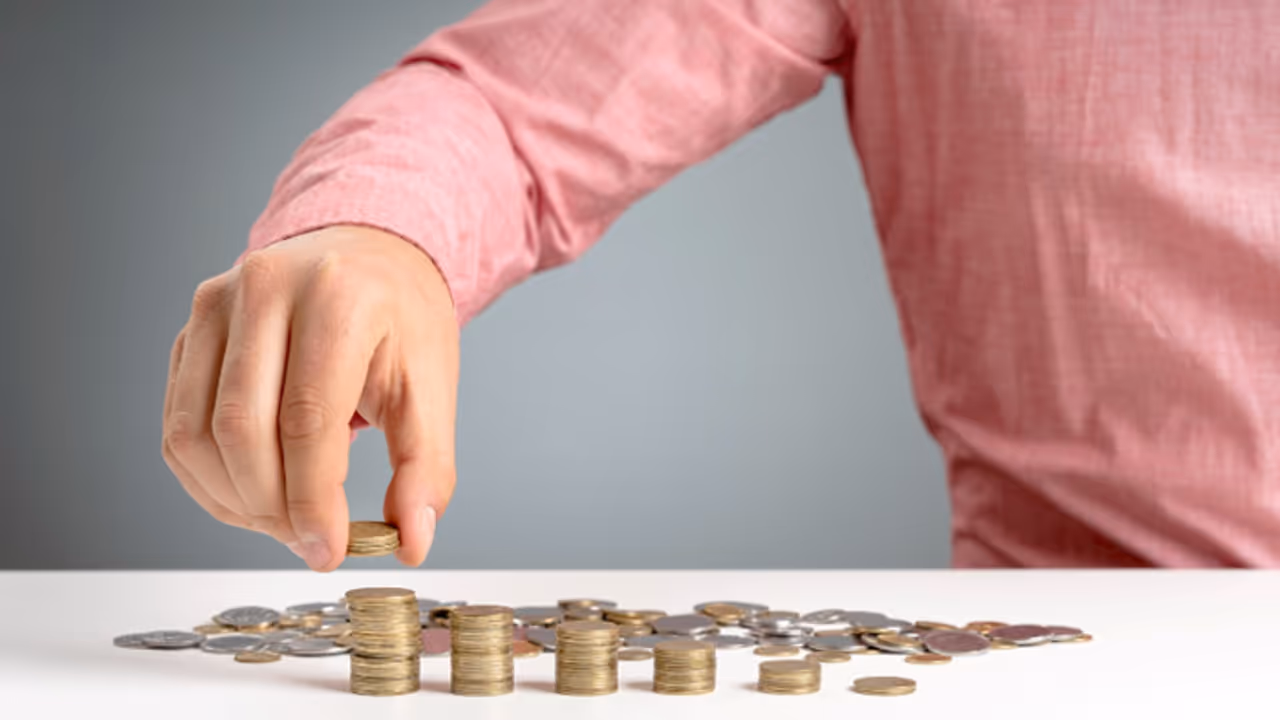 Compound Interest Calculator for Fixed Deposits: Optimising Returns with Precision