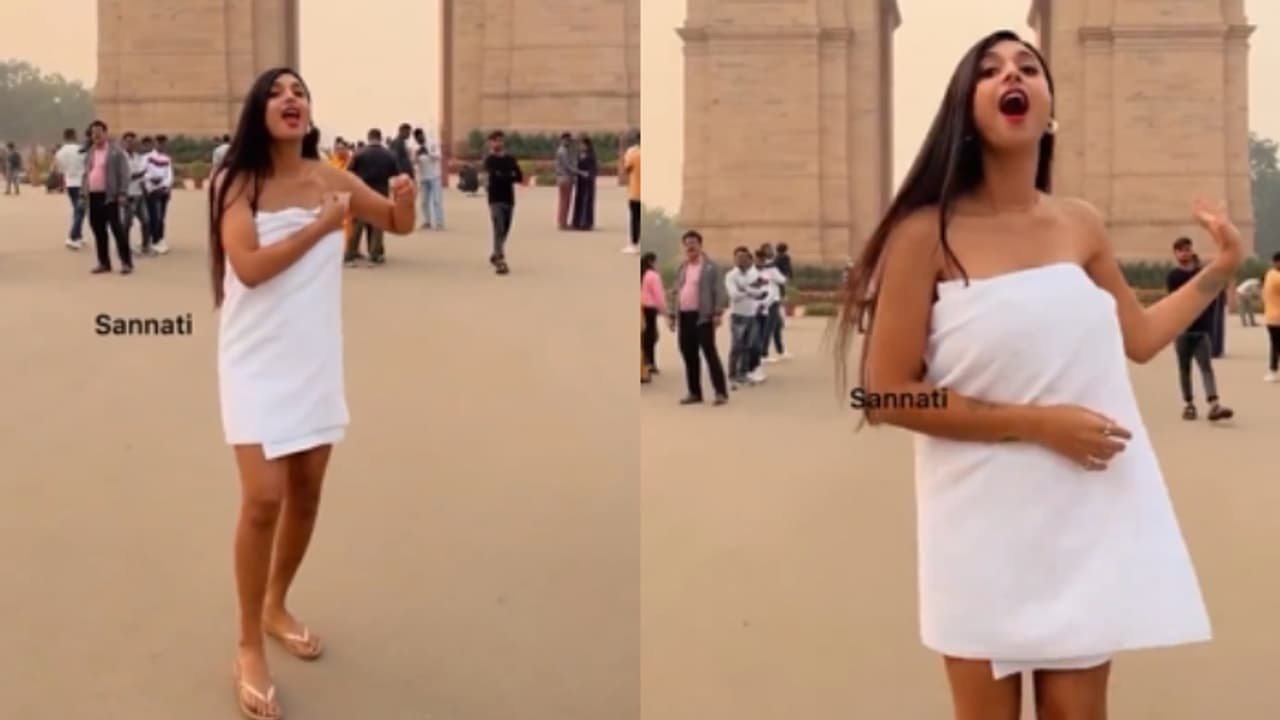 viral dance in towel in front of India Gate viral dance in towel in front of India Gate