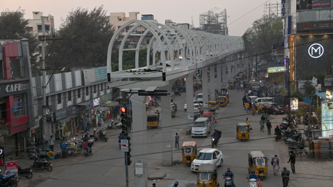 mehdipatnam skywalk