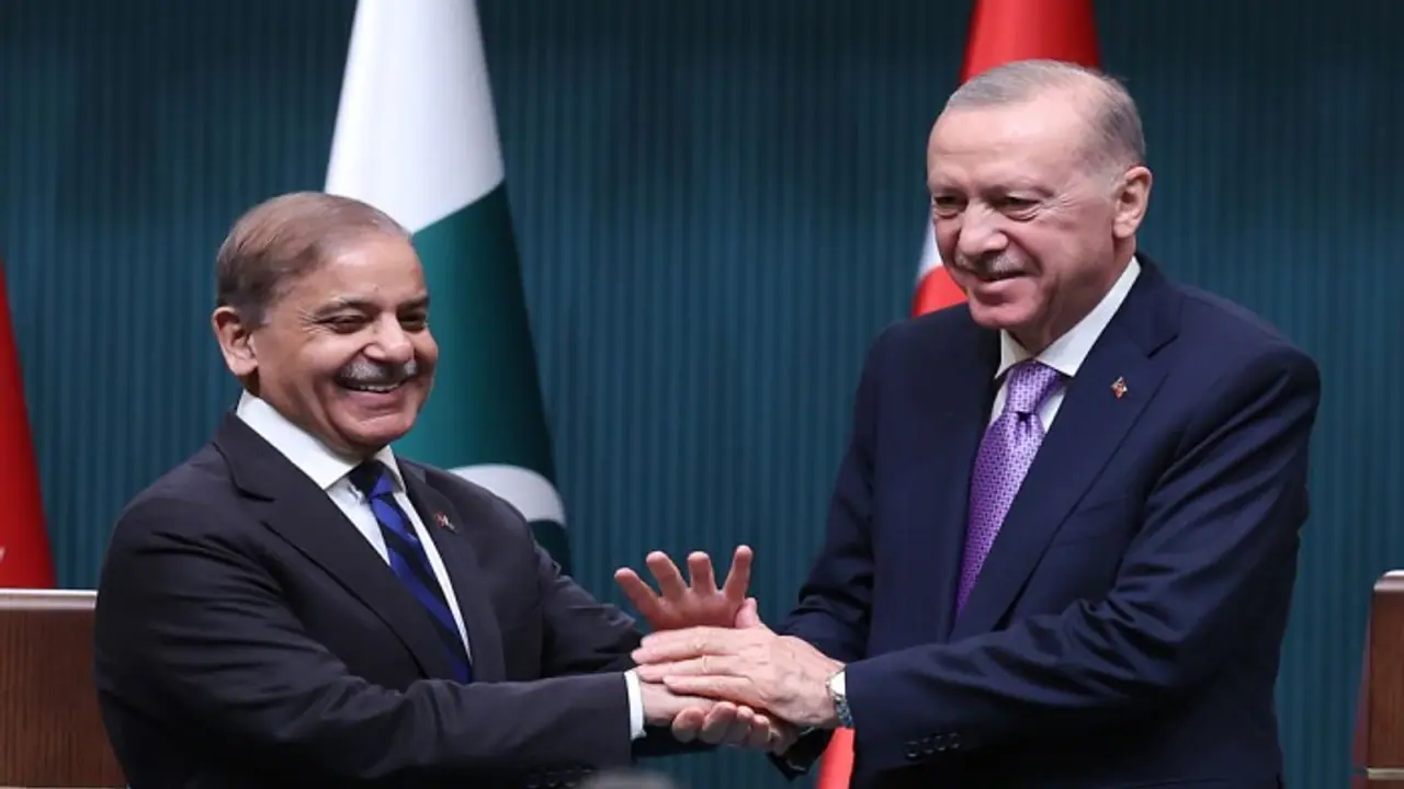President Erdoğan of Turkey and Pakistan Prime Minister Shahbaz Sharif