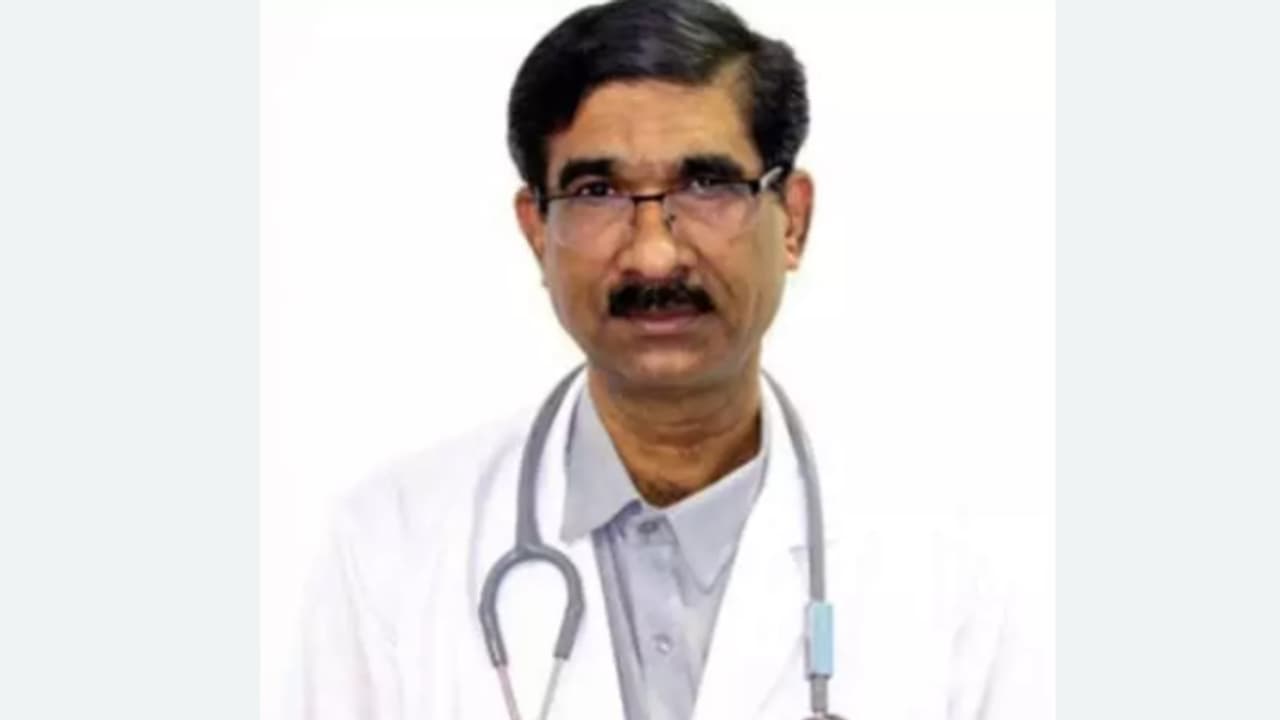 ഡോക്ടർ നസീർ ഡോക്ടർ നസീർ