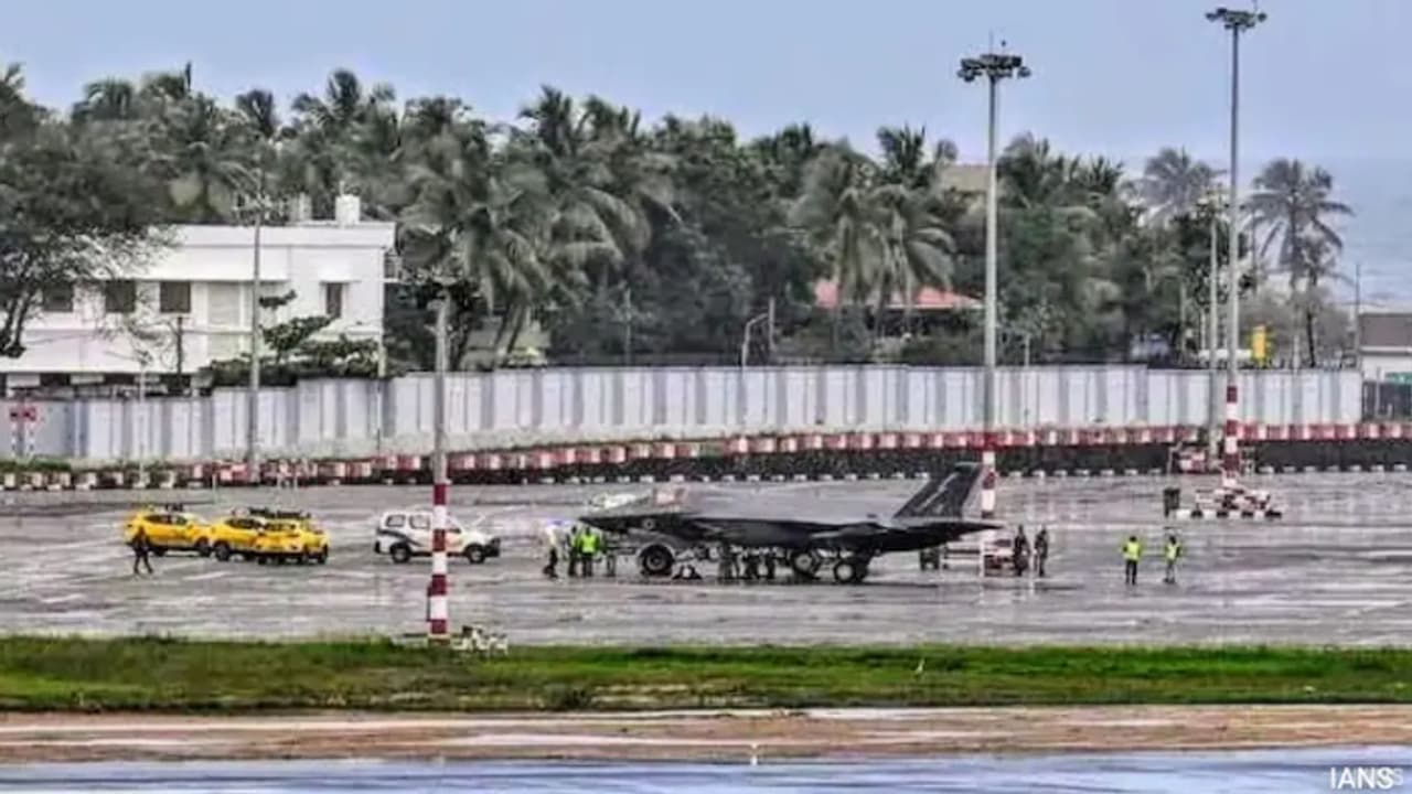 fighter jet fighter jet