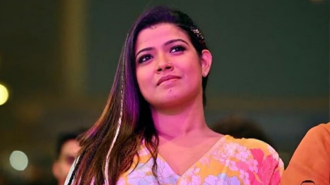 Amrutha Suresh Amrutha Suresh