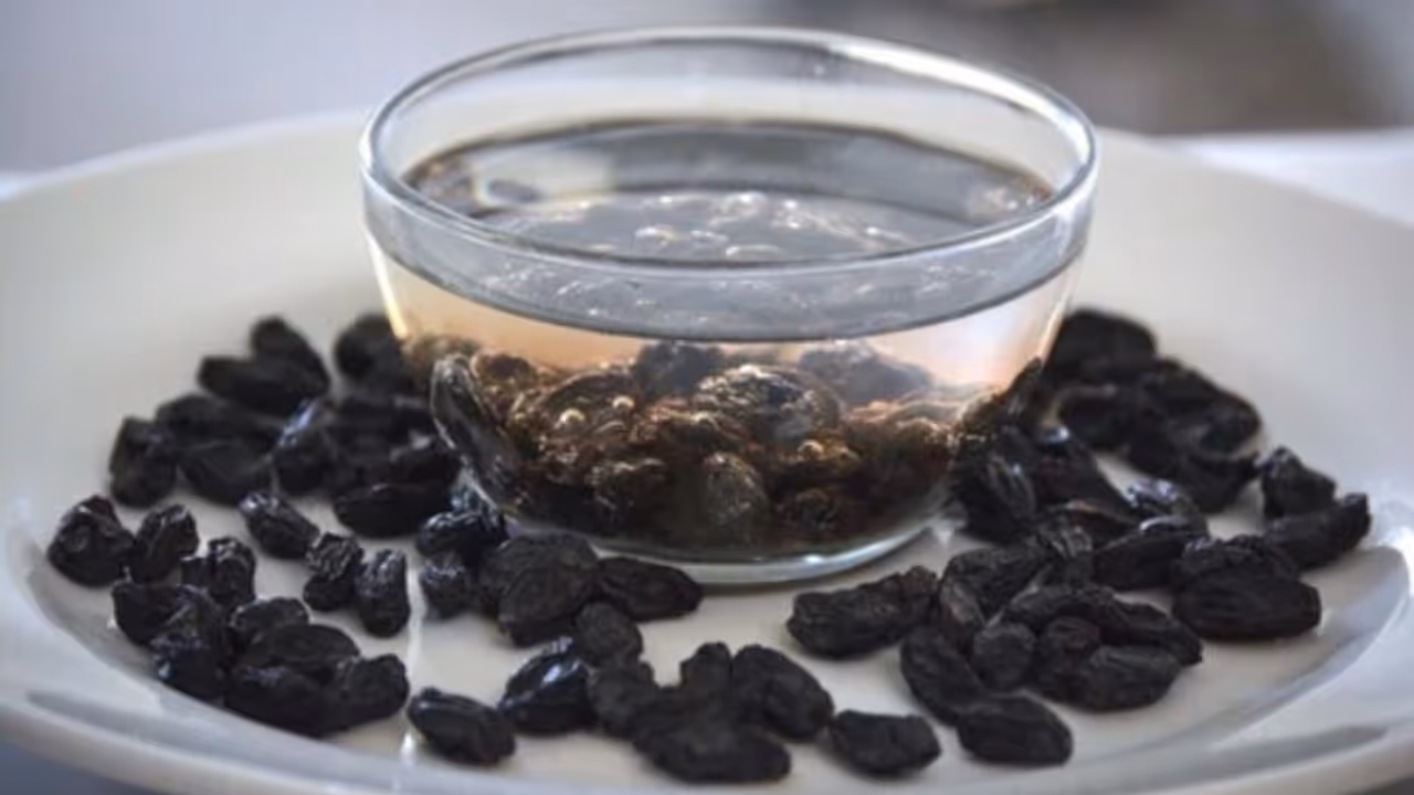 black raisins 