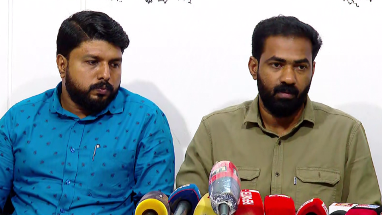 DYFI Kerala DYFI Kerala