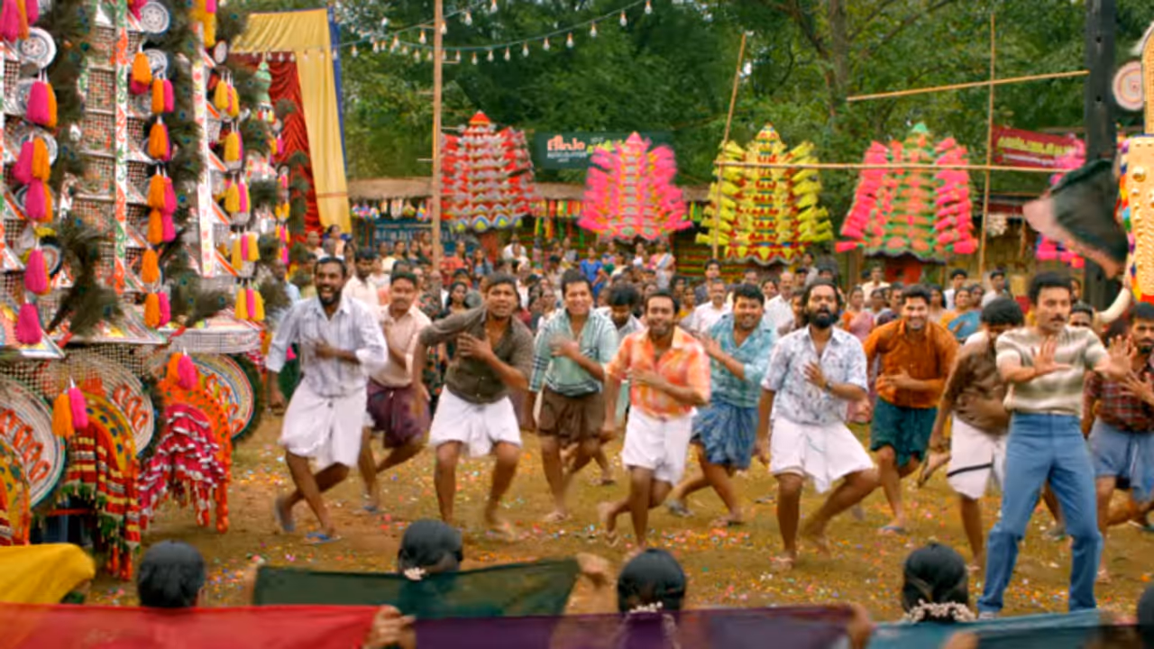 Sumathi Valavu song Ranjin Ra arjun ashokan madhu balakrishnan Sumathi Valavu song Ranjin Ra arjun ashokan madhu balakrishnan